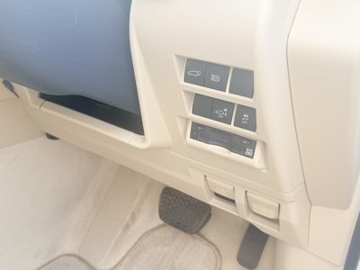 2025 Toyota LAND CRUISER 300 — миниатюра 22