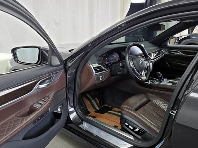 BMW 7 SERIES - 10