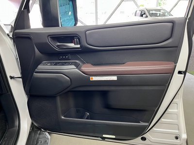 صورة مصغرة 59 لـ 2024 Toyota LAND CRUISER 250