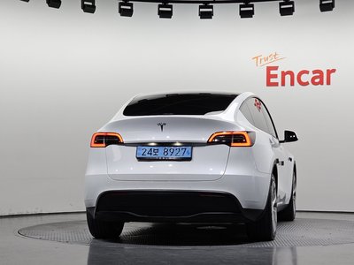 2022 Tesla MODEL Y — фото 4