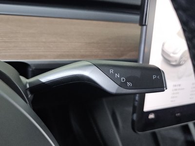2022 Tesla MODEL Y — миниатюра 12