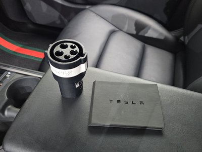2022 Tesla MODEL Y — миниатюра 23