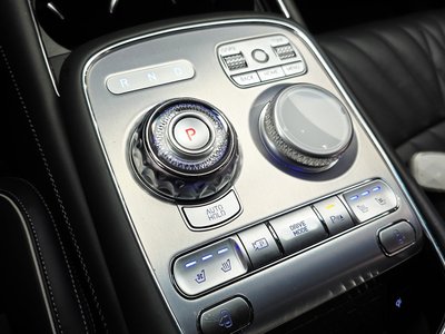 2022 Genesis G90 (RS4) photo 9