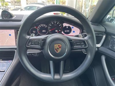 PORSCHE PANAMERA - 5