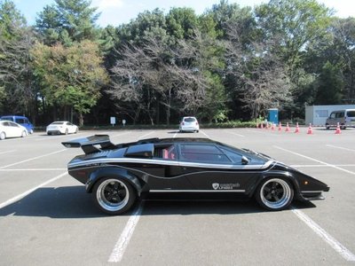 LAMBORGHINI COUNTACH - 10