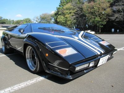 LAMBORGHINI COUNTACH - 7