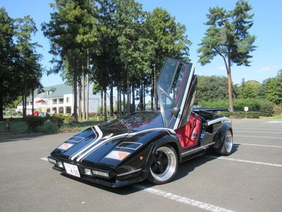 LAMBORGHINI COUNTACH - 1
