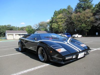 LAMBORGHINI COUNTACH - 6
