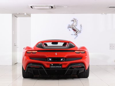 صورة 6 لـ 2025 Ferrari 296 GTS