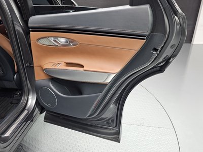 2022 Genesis GV70 — миниатюра 15