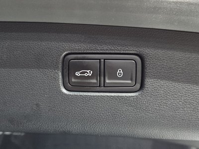 2022 Genesis GV70 — миниатюра 24