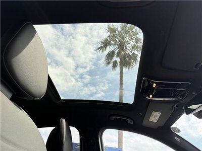2024 Mercedes-BENZ GLC — миниатюра 17