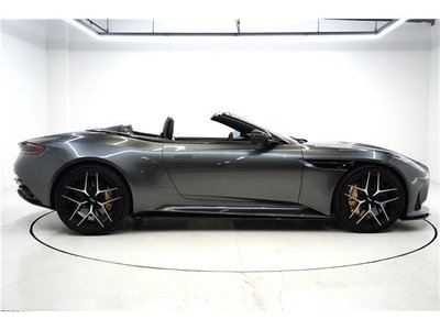 ASTON MARTIN DB12 VOLANTE - 4