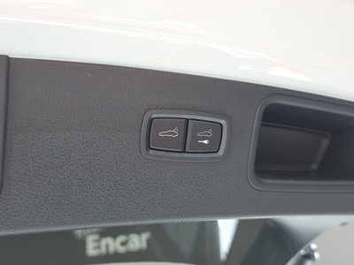 صورة مصغرة 32 لـ 2023 Porsche MACAN