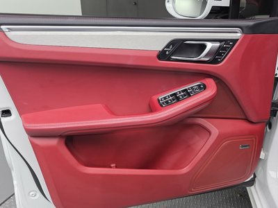 صورة مصغرة 14 لـ 2023 Porsche MACAN