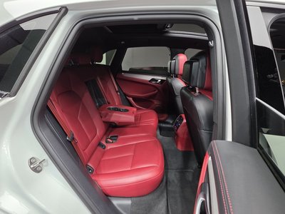 صورة مصغرة 24 لـ 2023 Porsche MACAN