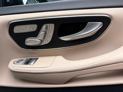 2025 Mercedes-BENZ V-CLASS — миниатюра 32