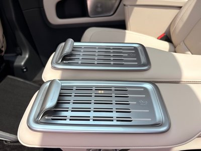 2025 Mercedes-BENZ V-CLASS — миниатюра 41