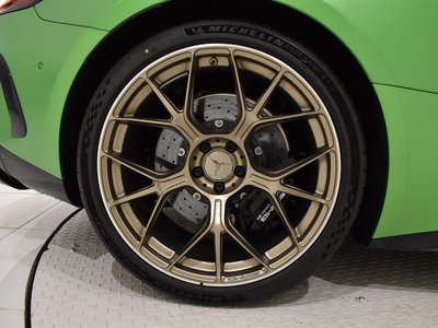 صورة 9 لـ 2026 Mercedes-BENZ GT AMG