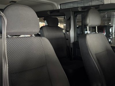 LAND ROVER DEFENDER 110 - 6