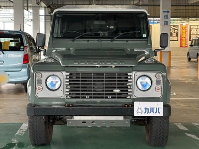 LAND ROVER DEFENDER 110 - 2