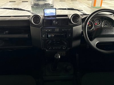 LAND ROVER DEFENDER 110 - 5
