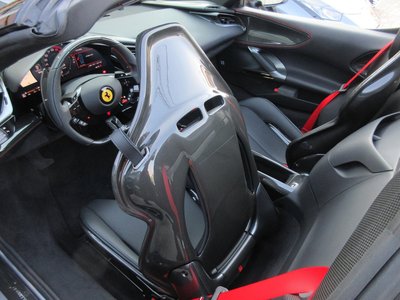 صورة مصغرة 47 لـ 2025 Ferrari SF90 SPIDER