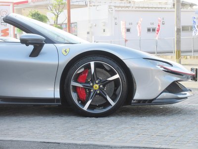 صورة مصغرة 16 لـ 2025 Ferrari SF90 SPIDER