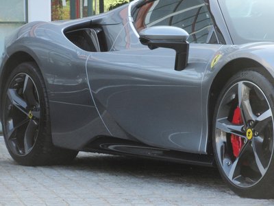 صورة مصغرة 15 لـ 2025 Ferrari SF90 SPIDER