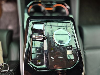 صورة مصغرة 19 لـ 2023 BMW 5 SERIES