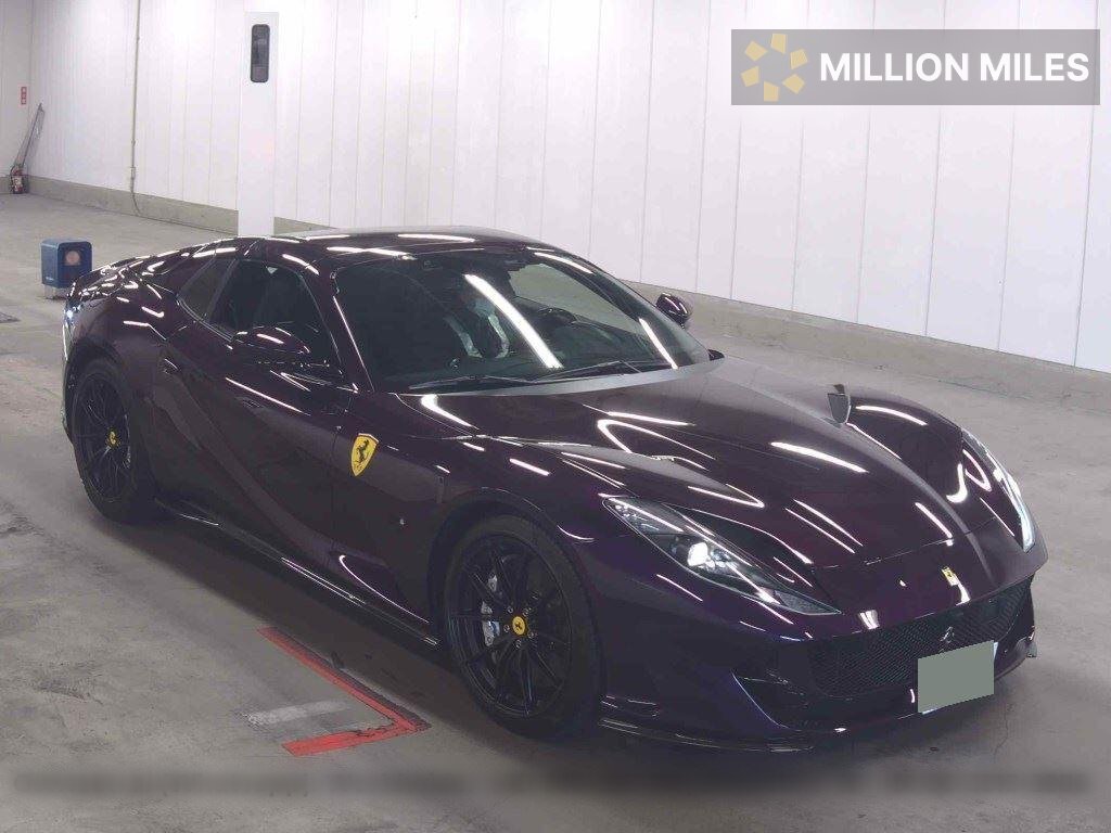 FERRARI 812 - View 1