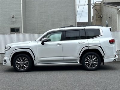 2024 Toyota LAND CRUISER 300 — фото 5