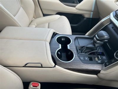 2024 Toyota LAND CRUISER 300 — миниатюра 21