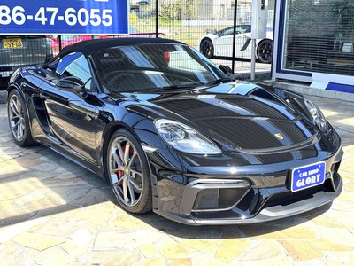 PORSCHE 718 SPYDER - 8