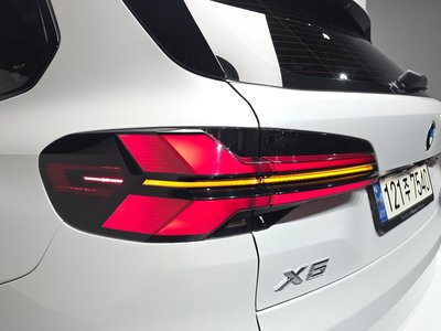 2024 BMW X5 — миниатюра 11