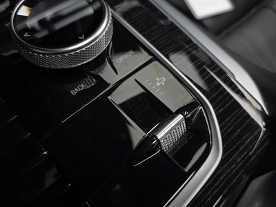 2024 BMW X5 — миниатюра 23