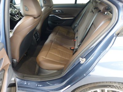BMW 3 SERIES - 8