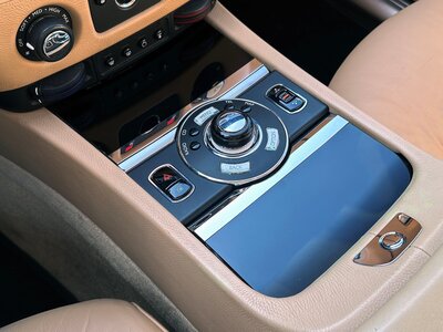 ROLLS ROYCE GHOST 2011 thumbnail 38