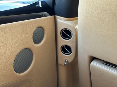 ROLLS ROYCE GHOST 2011 thumbnail 64
