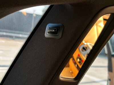ROLLS ROYCE GHOST 2011 thumbnail 65