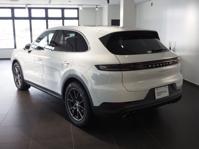 صورة 3 لـ 2025 Porsche CAYENNE