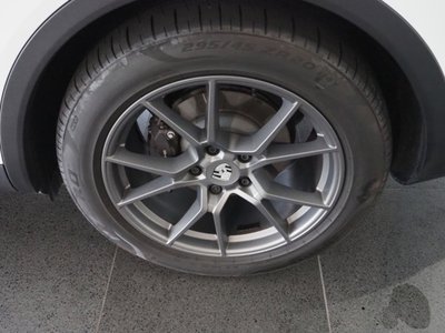2025 Porsche CAYENNE 缩略图 16