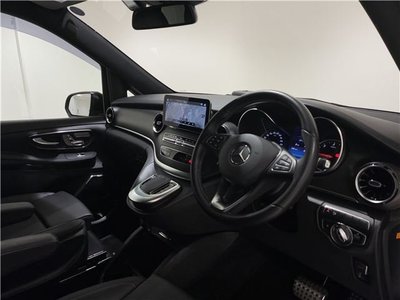 صورة 2 لـ 2023 Mercedes-BENZ V-CLASS