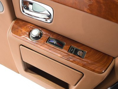 2016 ROLLS-ROYCE PHANTOM 照片 34