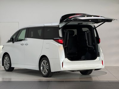 2026 Toyota ALPHARD — миниатюра 18