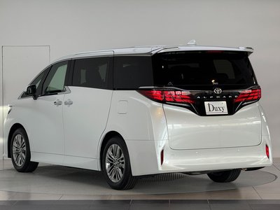 2026 Toyota ALPHARD — фото 10