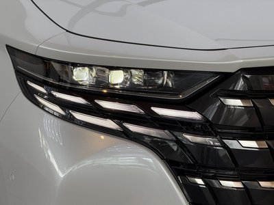 2026 Toyota ALPHARD — миниатюра 22