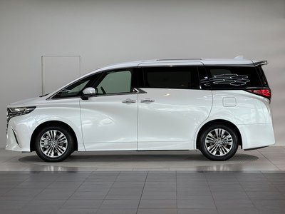 2026 Toyota ALPHARD — фото 6