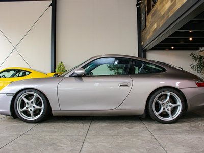 PORSCHE 911 - 8