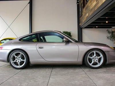 PORSCHE 911 - 9